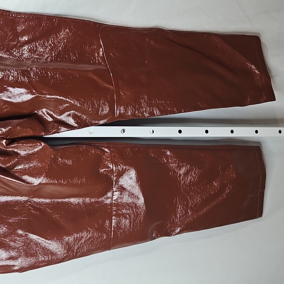 Abercrombie & Fitch Brown Vegan Leather 90's Straight High Rise Pants Size 35/20 - Picture 8 of 8